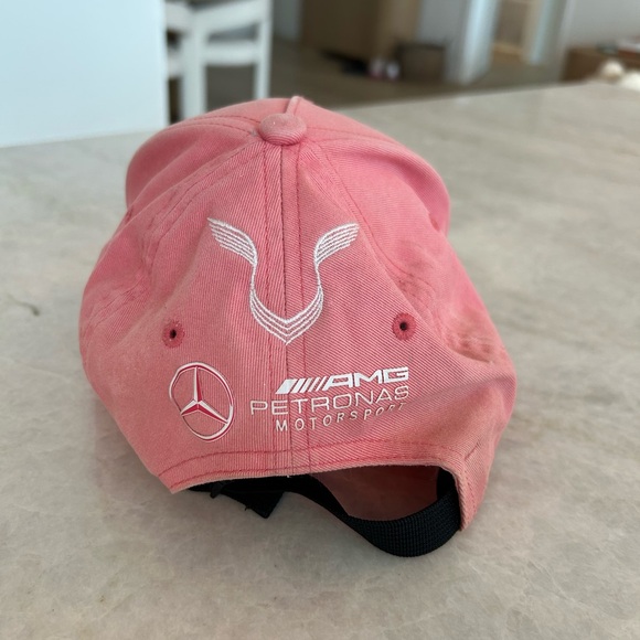 Mercedes- hat bundle - Picture 8 of 9
